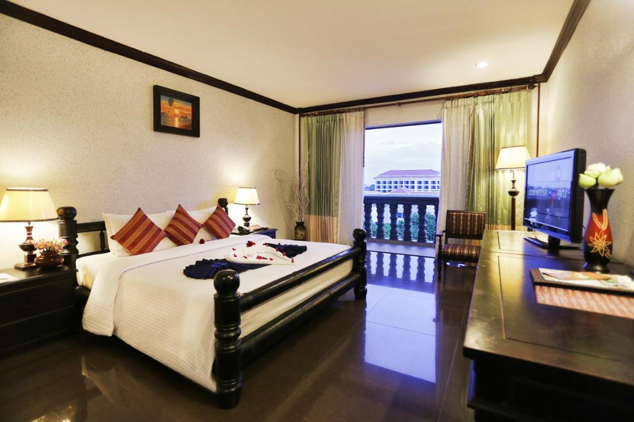 Lucky Angkor Hotel & Spa Сиемрип Экстерьер фото
